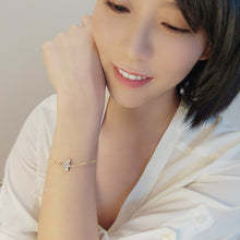 Load image into Gallery viewer, Bella Fan Shape Cut CZ Diamond Bracelet