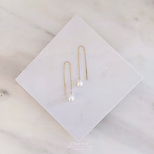Load image into Gallery viewer, Winnie Japanese Freshwater Pearl Earrings