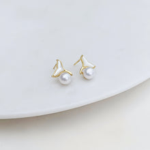 Load image into Gallery viewer, Ada Mermaid with Seawater Pearl Earrings