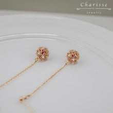 Load image into Gallery viewer, Ally Light Gold Lace Ball Cluster Earrings