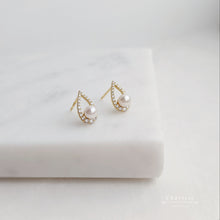 Load image into Gallery viewer, Christine Teardrop Japanese Akoya Pearl Earrings