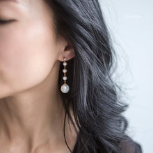 Load image into Gallery viewer, Nancy Japanese Baroque Pearl Earrings