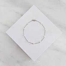 Load image into Gallery viewer, Ava Lovely Mini Japanese Seawater Pearl Bracelet