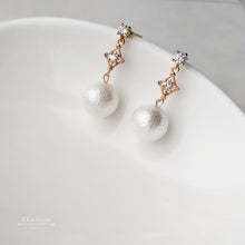 Load image into Gallery viewer, Priscilla Marshmallow Pearl & Rhombus Charm Earring
