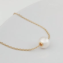 Load image into Gallery viewer, Alma Japanese Saltwater Pearl Necklace