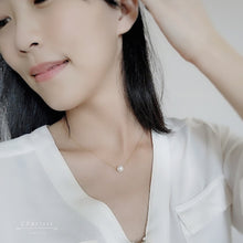 Load image into Gallery viewer, Alma Japanese Saltwater Pearl Necklace