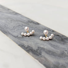Load image into Gallery viewer, Abby Smile Japanese Seawater Pearl Earrings