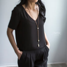 Load image into Gallery viewer, Clara Marshmallow Pearl Sweater Necklace