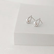 Load image into Gallery viewer, Christine Teardrop Japanese Akoya Pearl Earrings