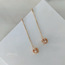 Load image into Gallery viewer, Ally Light Gold Lace Ball Cluster Earrings