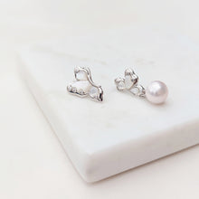 Load image into Gallery viewer, Alma Lovely Butterfly Style with Japanese Seawater Pearl Earrings
