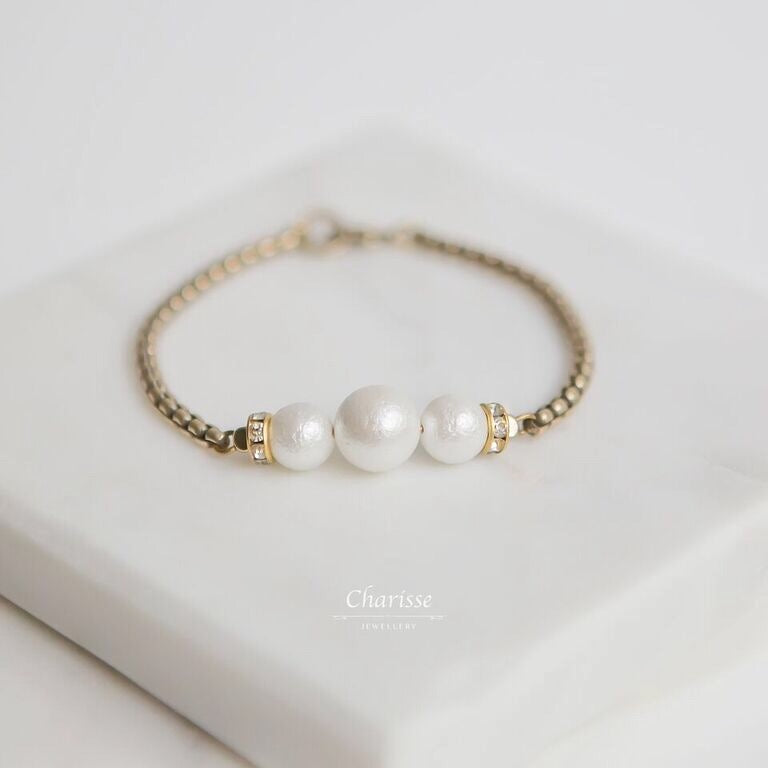 Wendy Japanese Marshmallow Pearl Bracelet