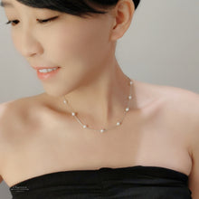 Load image into Gallery viewer, Bess Japanese Freshwater Pearl Short Necklace
