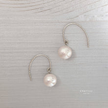 Load image into Gallery viewer, Candy Japanese Freshwater Pearl Earrings

