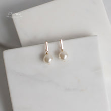 Load image into Gallery viewer, Noriko Swarovski Crystal Pearl Earrings
