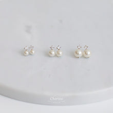 Load image into Gallery viewer, Annabelle Swarovski Crystal Pearl Earrings
