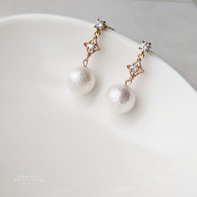 Load image into Gallery viewer, Priscilla Marshmallow Pearl &amp; Rhombus Charm Earring
