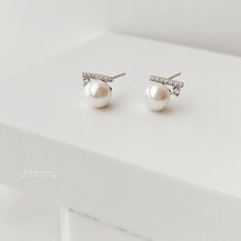 Load image into Gallery viewer, Sasa Japanese Saltwater Pearl with CZ Gems Earrings
