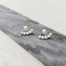Load image into Gallery viewer, Abby Smile Japanese Seawater Pearl Earrings
