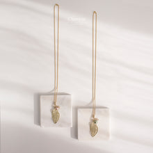 Load image into Gallery viewer, Allison Matte Leaf &amp; Swarovski Crystal Pearl Long Necklace
