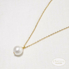 Load image into Gallery viewer, Rosalyn Marshmallow Pearl Necklace
