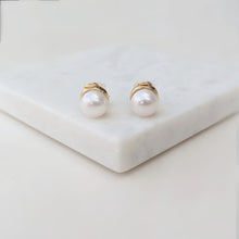 Load image into Gallery viewer, Allson Japanese Freshwater Pearl Ear Clip
