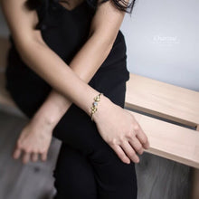 Load image into Gallery viewer, Sabrina Flower with CZ Diamond Bracelet
